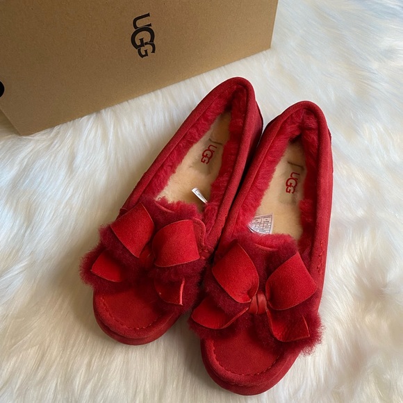靴 UGG ANSLEY BOW UGG Ansley Fur Bow (Geyser) Women's Slip on Shoes - Slippers